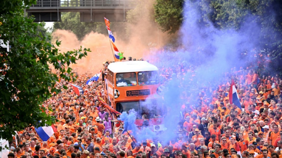 Euro-2024: le "bus orange", douzi&egrave;me homme de la s&eacute;lection n&eacute;erlandaise