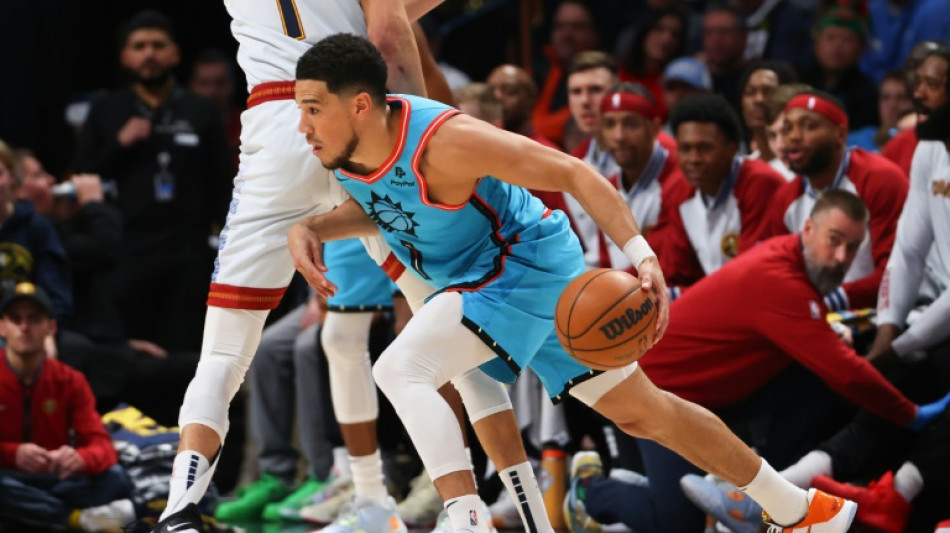 Phoenix's Booker ruled out for four weeks