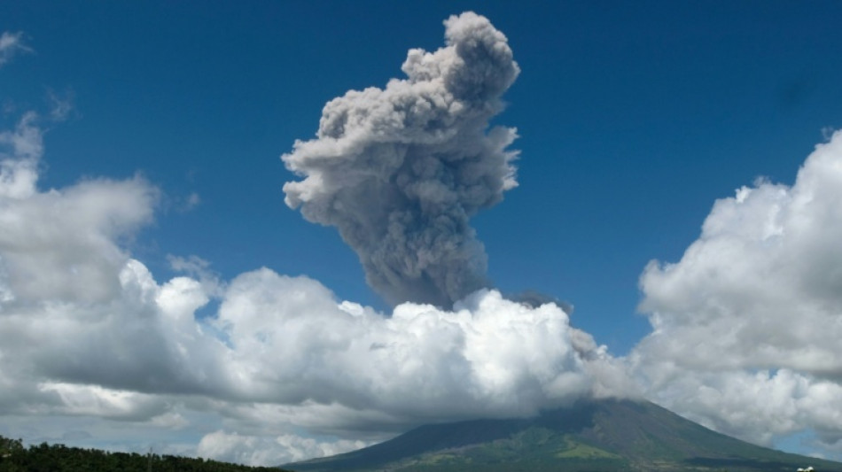 Philippinen: Beh&ouml;rden erh&ouml;hen Warnstufe nach Ausbruch des Vulkans Mayon