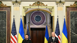Biden avertit que Poutine "compte" sur un arr&ecirc;t de l'aide am&eacute;ricaine
