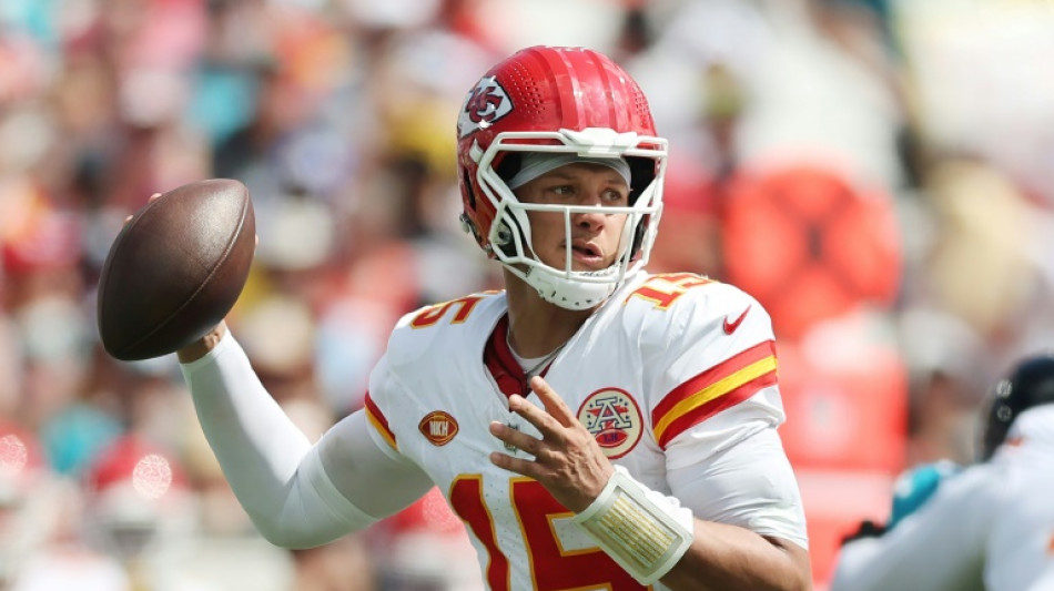 Mahomes leads Chiefs over Jags, Bills bounce back