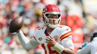 Mahomes leads Chiefs over Jags, Bills bounce back
