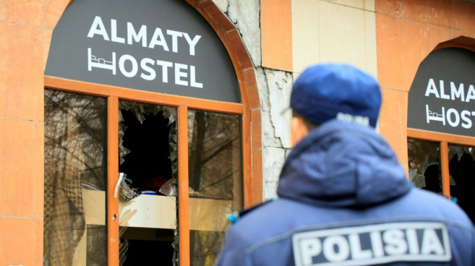 Mueren 13 personas en un incendio en un hotel de Kazajist&aacute;n