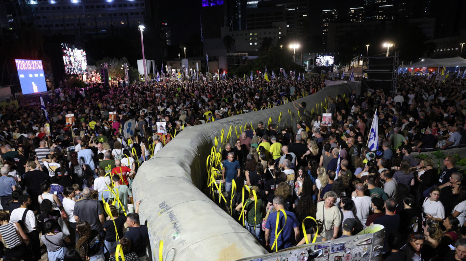 In 120mila si radunano a Tel Aviv per gli ostaggi