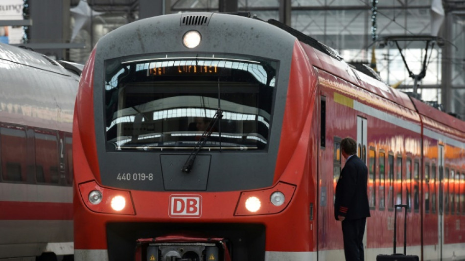 Bahnhof Merklingen auf Schw&auml;bischer Alb in Betrieb genommen