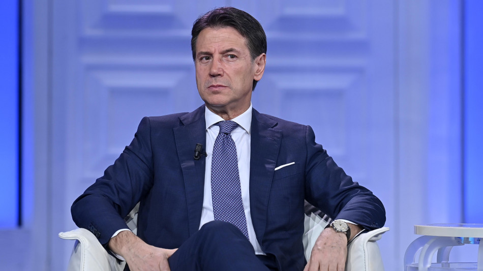 Conte, sul simbolo M5s decide la comunit&agrave; non Grillo