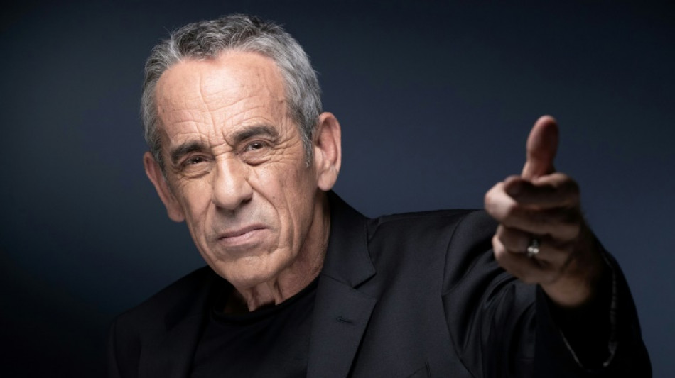 Des stars d&eacute;funtes se racontent face &agrave; Ardisson dans "H&ocirc;tel du temps"