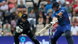 Livingstone turns tide as England beat New Zealand in 2nd ODI