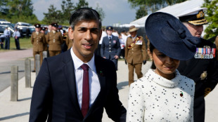 Primer ministro brit&aacute;nico se disculpa por acortar su asistencia a la conmemoraci&oacute;n del "D&iacute;a D"