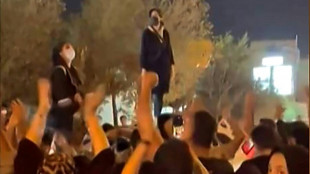 Iraner gehen trotz harten Vorgehens der Sicherheitskr&auml;fte erneut auf die Stra&szlig;e