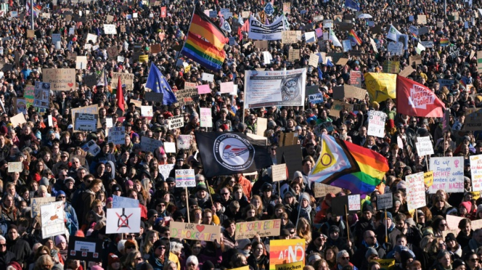 Bundesweit Kundgebungen gegen Rechts - Hunderttausende bei Demo in M&uuml;nchen
