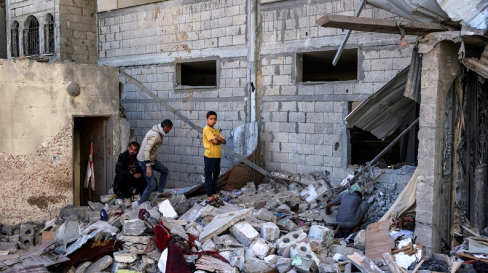 Israel bombardea Gaza en plenas negociaciones de tregua con Ham&aacute;s