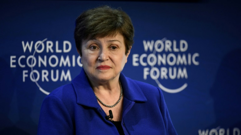 "Horizonte oscuro" para la econom&iacute;a mundial, advierte la jefa del FMI en Davos