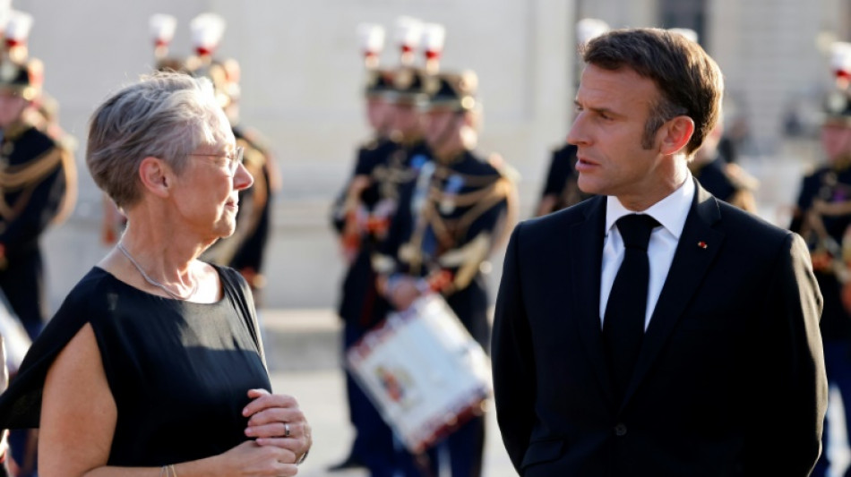 Remaniement: d&icirc;ner &agrave; l'Elys&eacute;e pour ministres en sursis