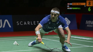 Axelsen powers into Indonesia Open final, An crashes out
