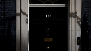 El gobierno brit&aacute;nico moviliza y polic&iacute;as para hacer frente a los disturbios