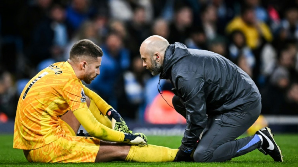 Vicario, goleiro do Tottenham, ficar&aacute; 'meses' afastado por les&atilde;o no tornozelo