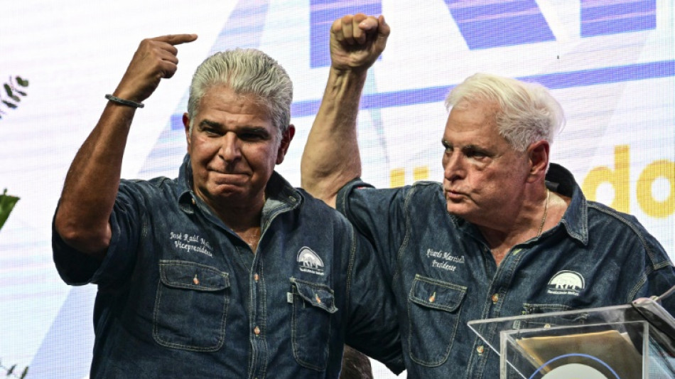 El 65% de los paname&ntilde;os cree que Martinelli gobernar&aacute; en la sombra si gana su delf&iacute;n
