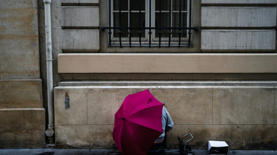 "Comment vont les angoisses?": &agrave; Paris, des psys au chevet de sans-abri en d&eacute;tresse psychique