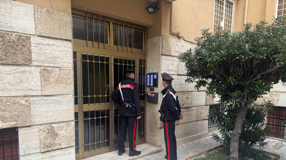 Giovane precipita da un b&b a Roma, arrestato un 25enne