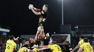 Super Rugby Pacific-leading Chiefs chase strong finish