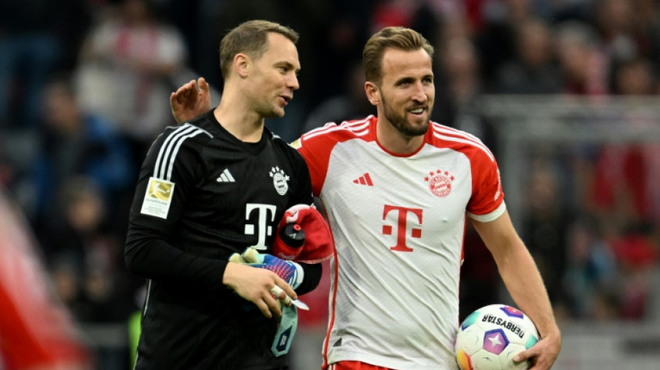 Kane volta a treinar com Bayern; Neuer &eacute; d&uacute;vida contra o Dortmund