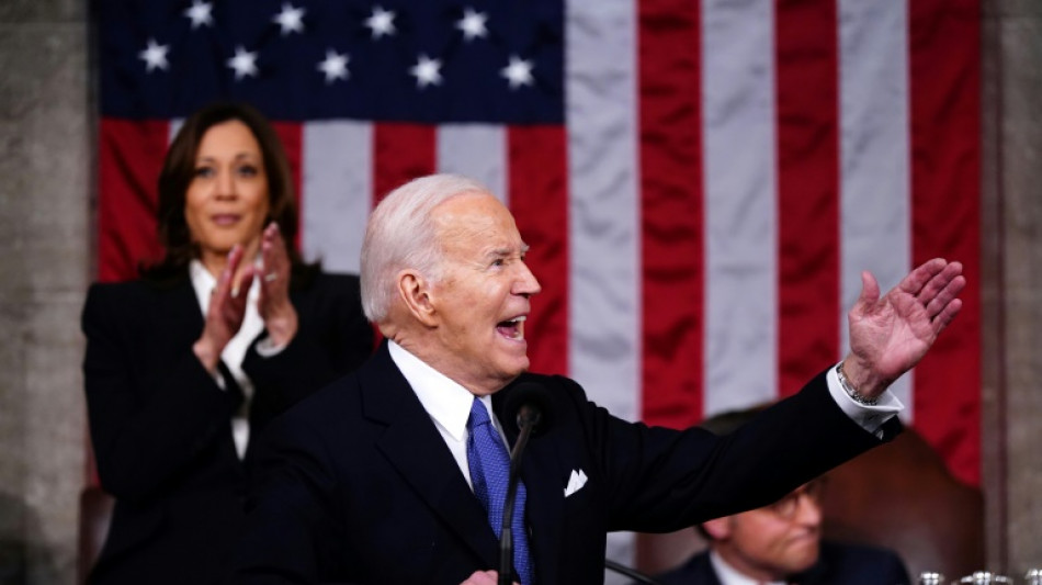 Combatif, vif, blagueur: Biden s'offre un coup de jeune au Congr&egrave;s