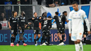 Olympique de Marselha perde em casa e coloca vice-lideran&ccedil;a no Franc&ecirc;s em risco