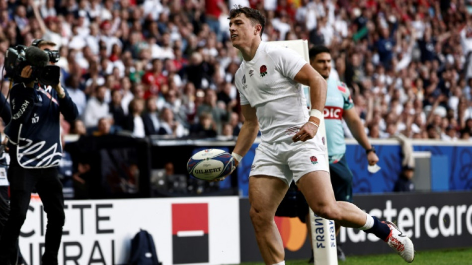 Arundell's five tries put England on verge of Rugby World Cup quarters