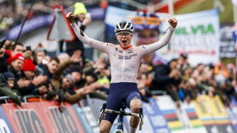 Triple Dutch at women's world cyclo-cross