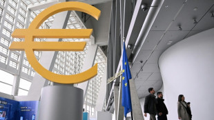 La inflación de la eurozona se mantuvo estable en abril en 2,2%
