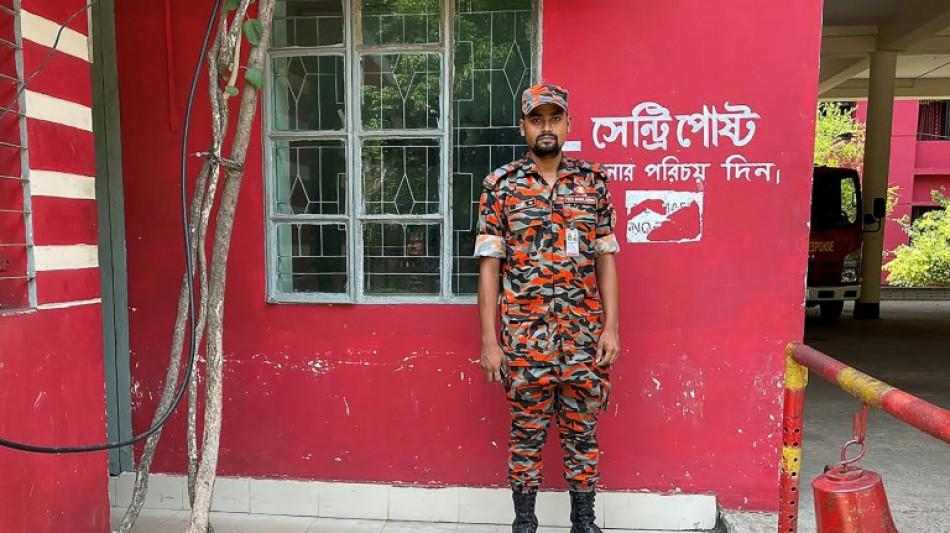 Un bombero cuenta el horror de ver morir a sus compa&ntilde;eros en la explosi&oacute;n en Banglad&eacute;s