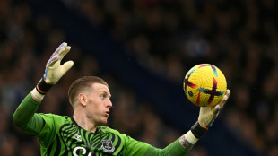 England goalkeeper Pickford signs new Everton deal