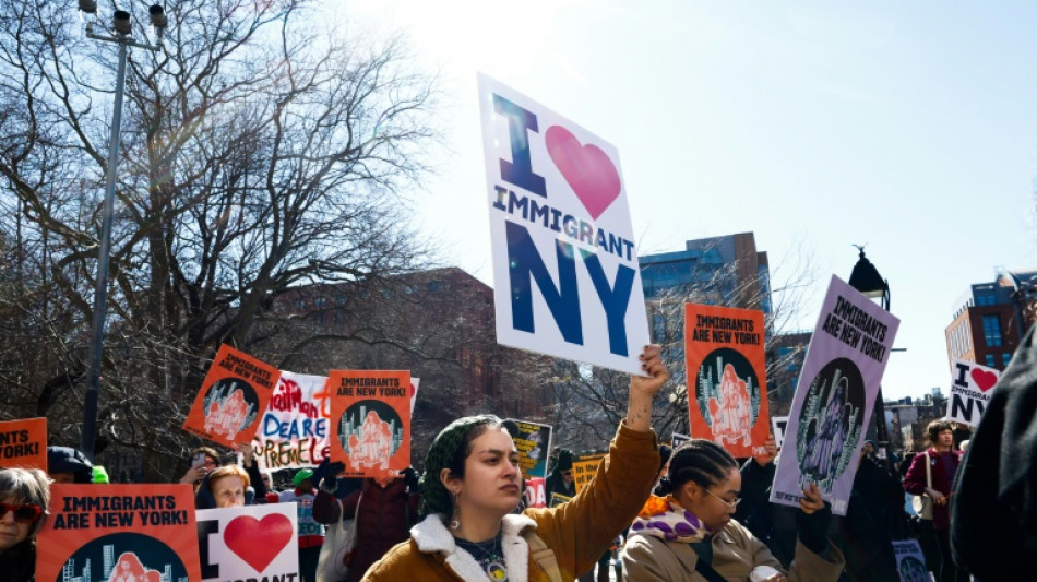 Nova York, um 'santu&aacute;rio' cada vez mais fr&aacute;gil para imigrantes