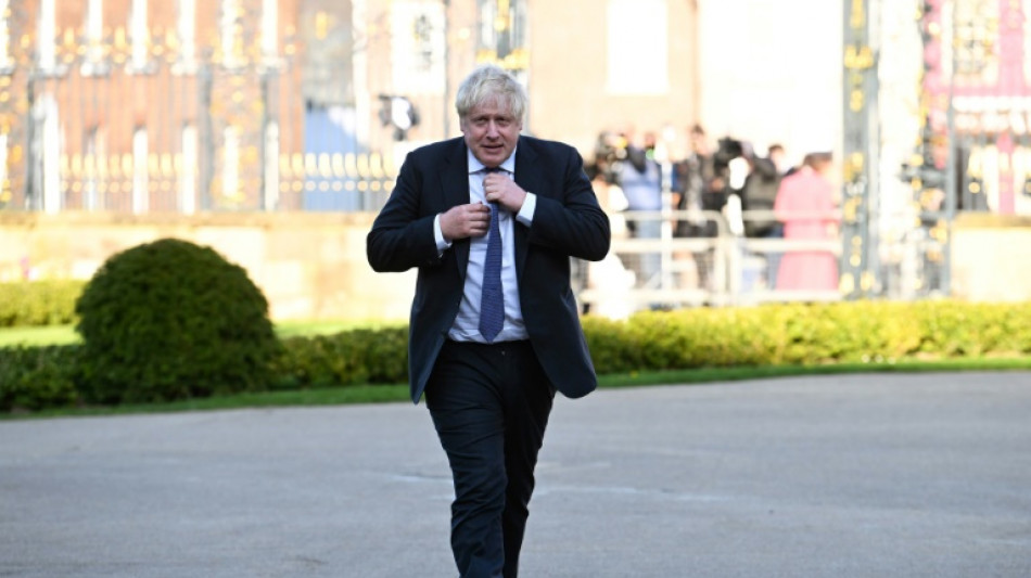 Atrapado por el "partygate", exl&iacute;der brit&aacute;nico Boris Johnson deja el Parlamento