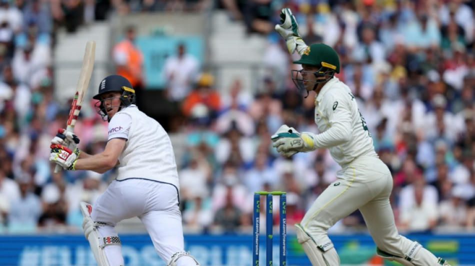 Crawley leads England charge in fifth Ashes Test
