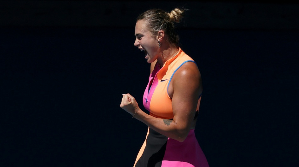 Jovic chancenlos: Sabalenka trotzt der Hitze