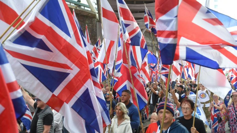 UK plans tougher rules for migrants seeking to stay in country