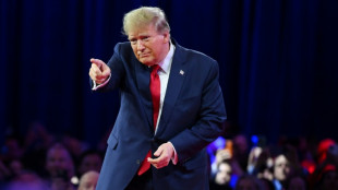 Los migrantes "est&aacute;n matando" a EEUU, dice Trump