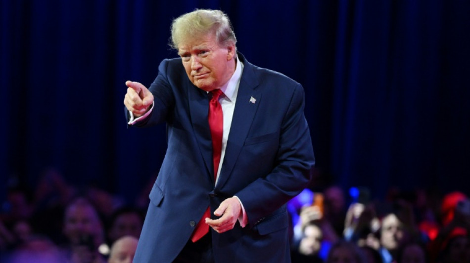 Os migrantes 'est&atilde;o matando' os EUA, diz Trump