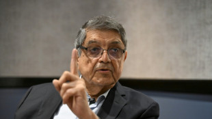 Bukele sigue "el mismo camino de Ortega" para quedarse en el poder, dice escritor Sergio Ramírez