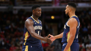 McCollum's 40-point night gets Pelicans back on track