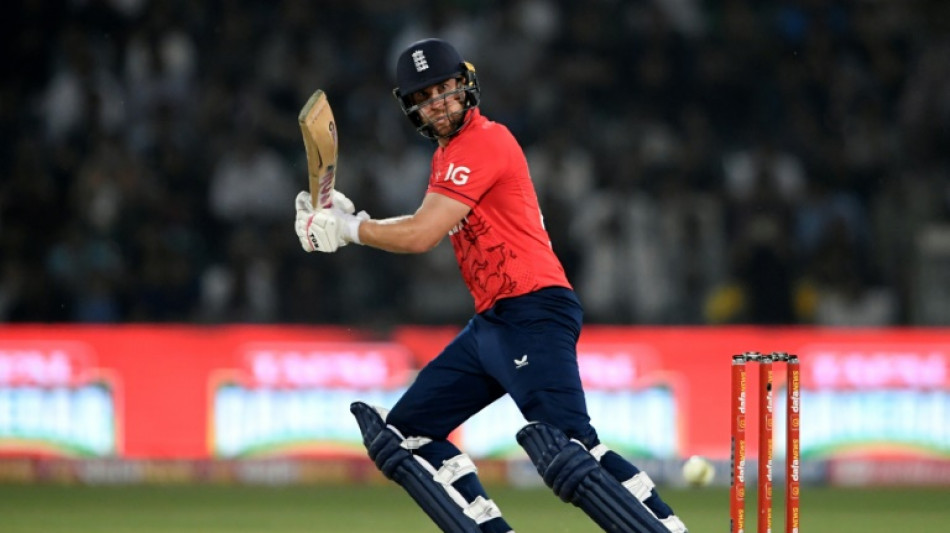 Malan, Woakes star in England's T20I series win over Pakistan