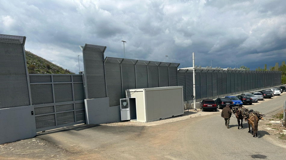 'I centri in Albania continueranno a funzionare come Cpr'