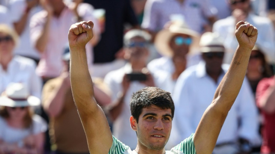 Alcaraz wins Queen's, returns to world number one