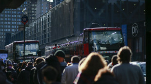 Un accidente de un bus tur&iacute;stico en Nueva York deja a 18 pasajeros hospitalizados