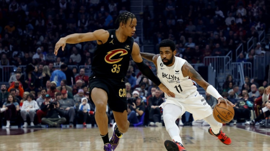 Nets hold off Cavs for ninth straight NBA win