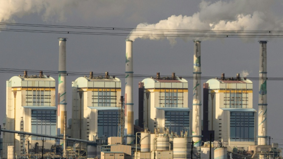 El mundo construy&oacute; m&aacute;s centrales de carb&oacute;n en 2025, pero consumi&oacute; menos
