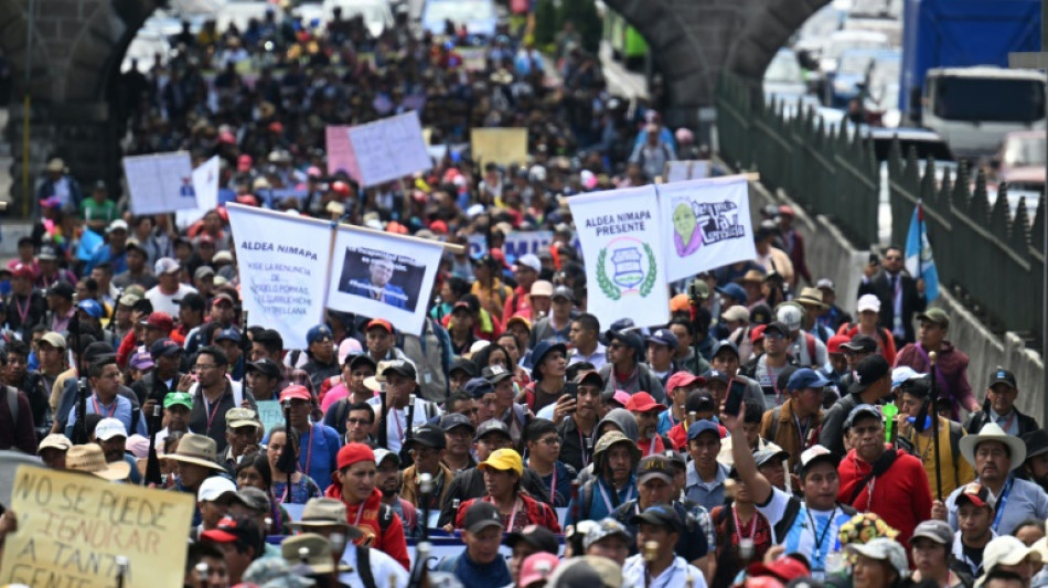 Ar&eacute;valo pede destitui&ccedil;&atilde;o de procuradora-geral por orquestrar 'golpe' na Guatemala
