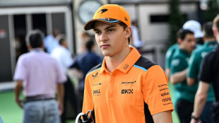 Piastri signs new deal with F1 team McLaren